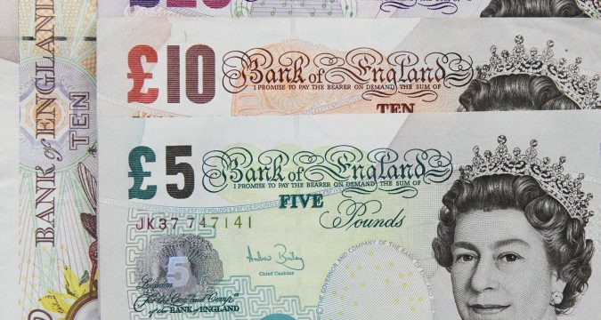 Sterling Opens Higher as EU, UK Continue Brexit Talks