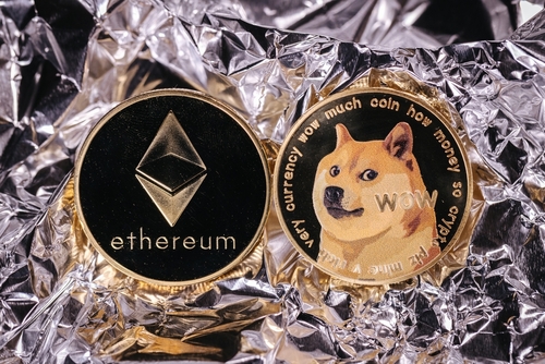 Ethereum (ETH) vs Dogecoin (DOGE: Which Is a Better Investment?