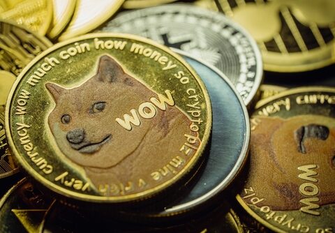 Dogecoin (DOGE) vs Cardano (ADA): Which Is a Better Buy?